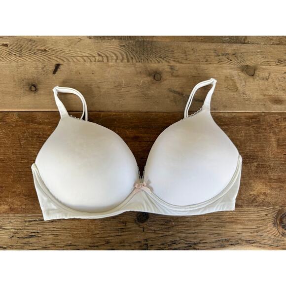 Victoria's Secret Pure White 32DD Body By Victoria Lightly Lined Wireless Bra - Picture 1 of 2